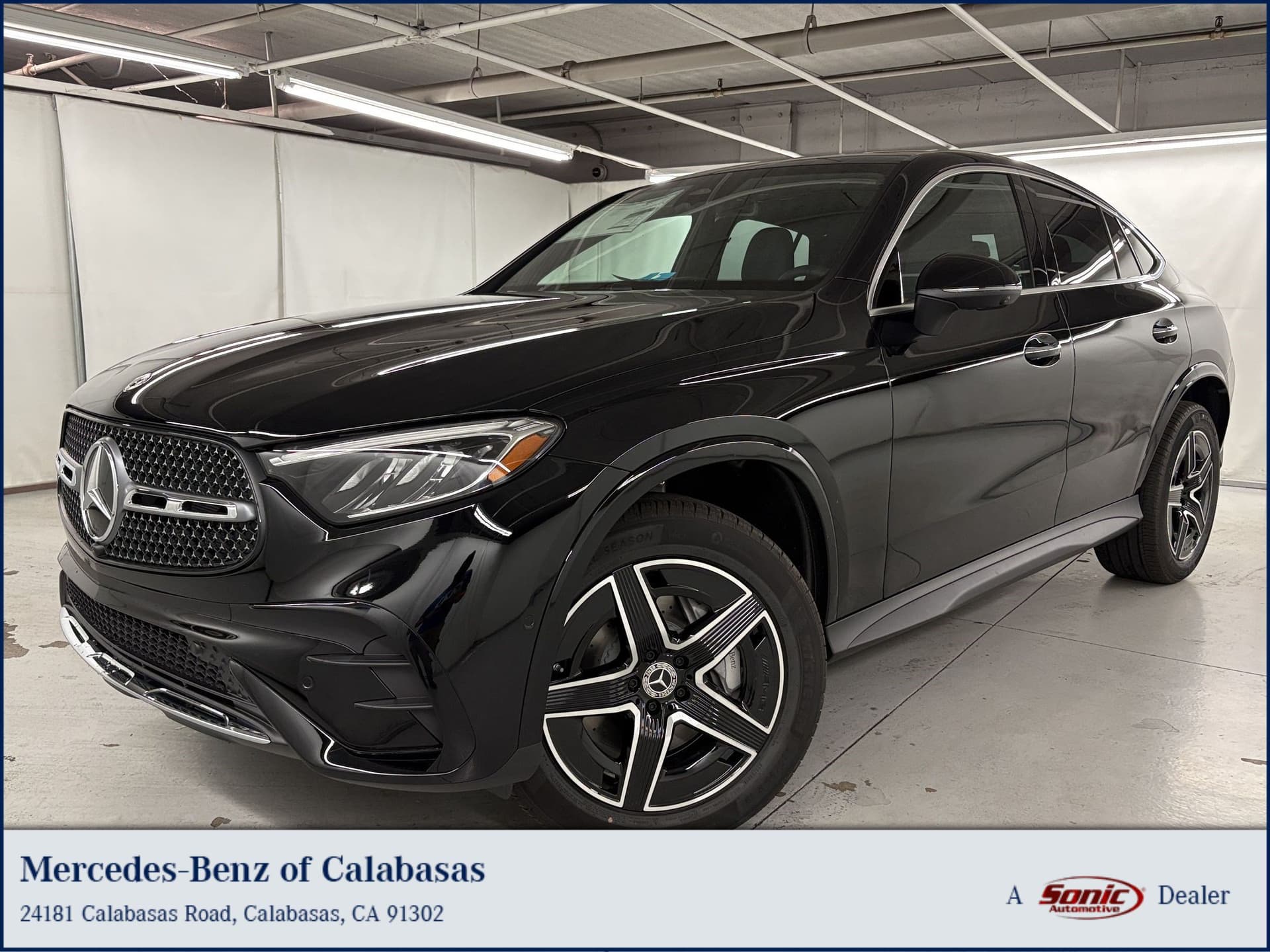 2027 Mercedes-Benz GLC Base — photo 1 of 32