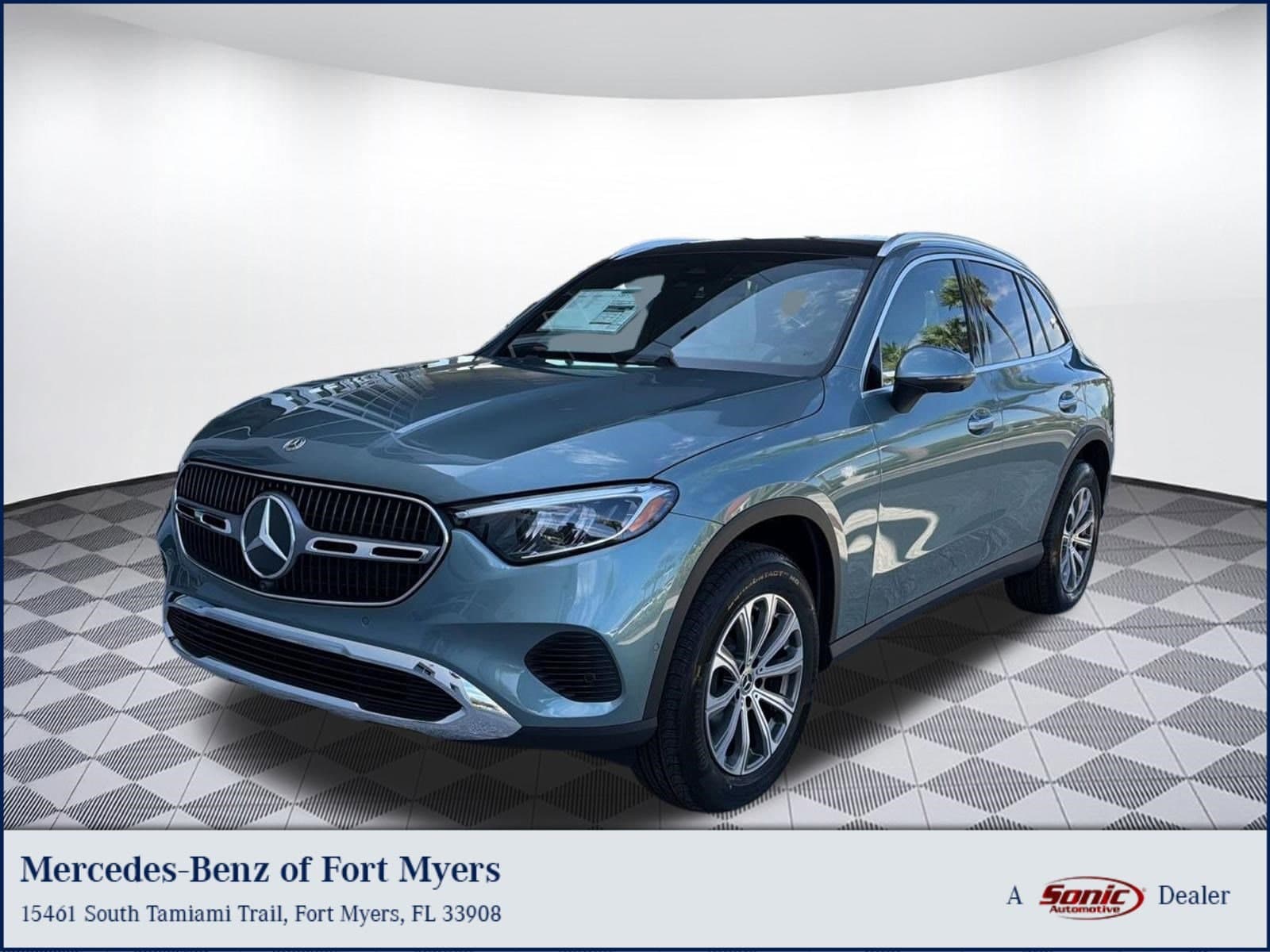 2026 Mercedes-Benz GLC GLC 300 — photo 1 of 34