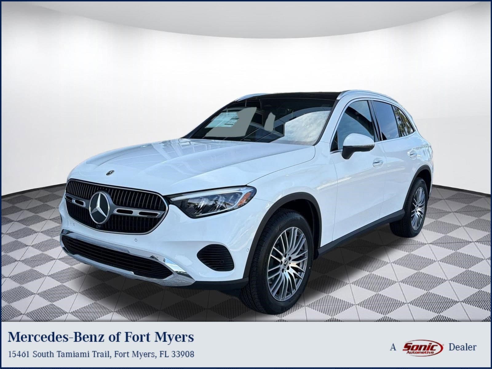 2026 Mercedes-Benz GLC GLC 300 — photo 1 of 34