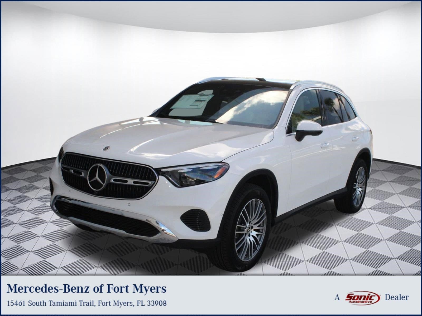 2026 Mercedes-Benz GLC GLC 300 — photo 1 of 33