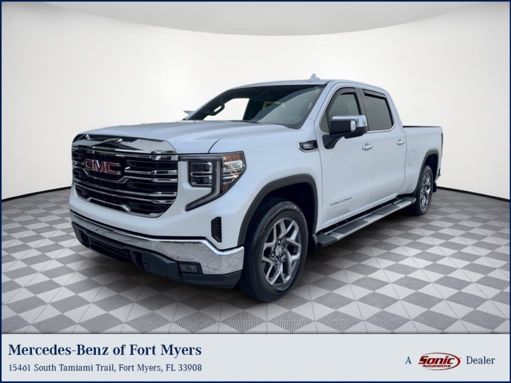 2022 GMC Sierra 1500 SLT — photo 1 of 31