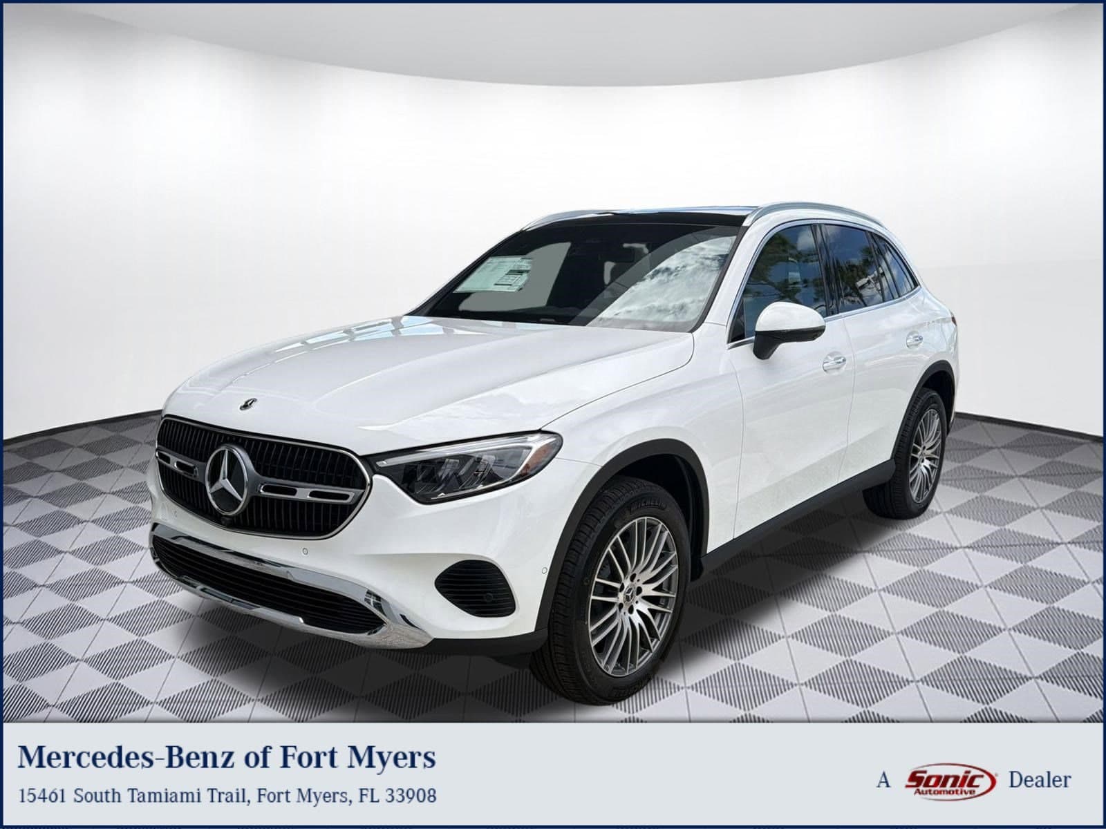 2026 Mercedes-Benz GLC GLC 300 — photo 1 of 33