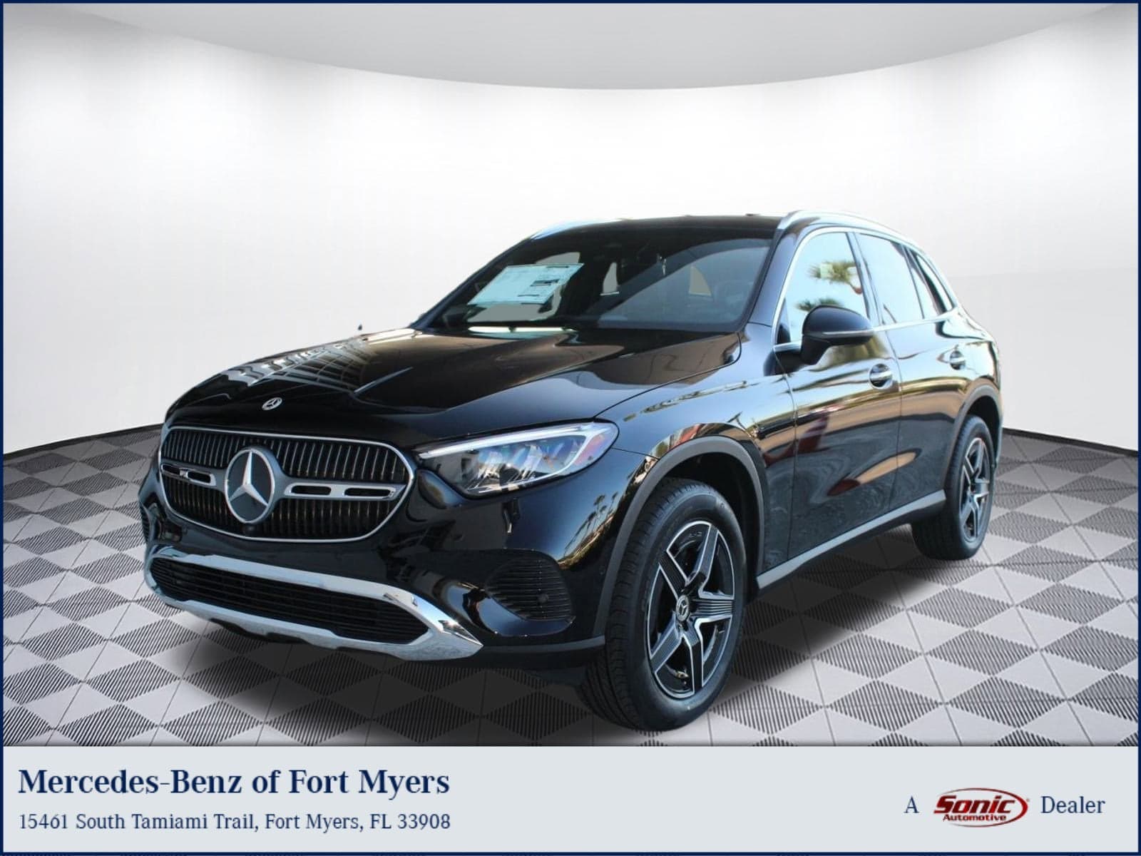 2026 Mercedes-Benz GLC GLC 300 — photo 1 of 32