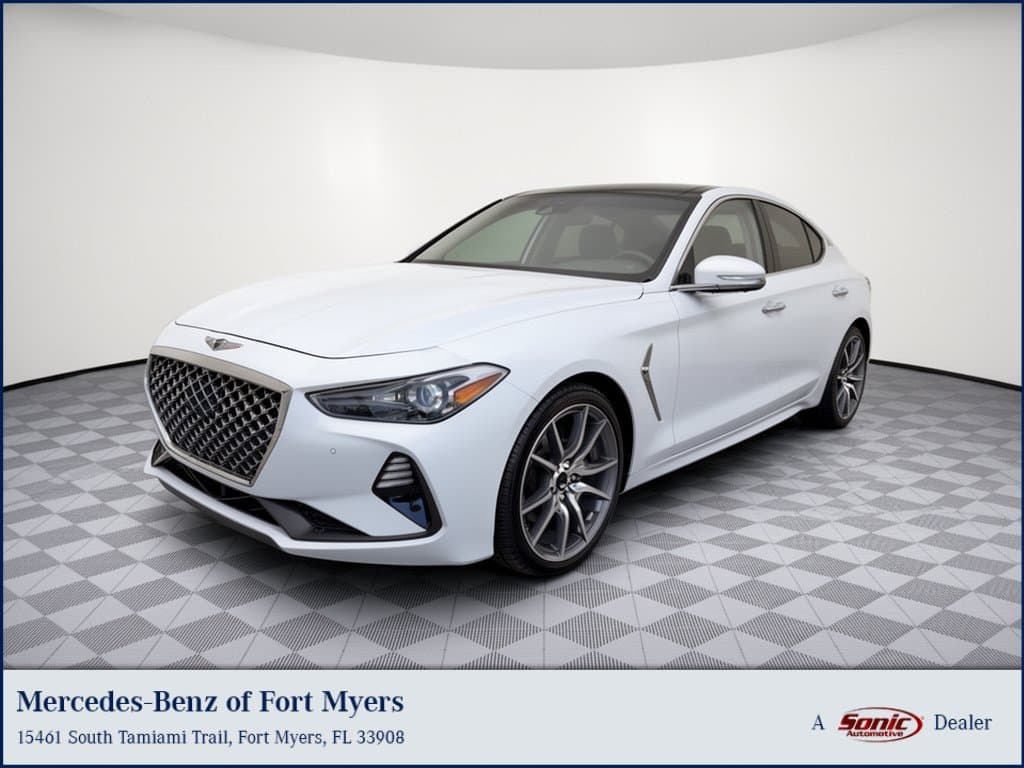 2021 Genesis G70 2.0T — photo 1 of 31