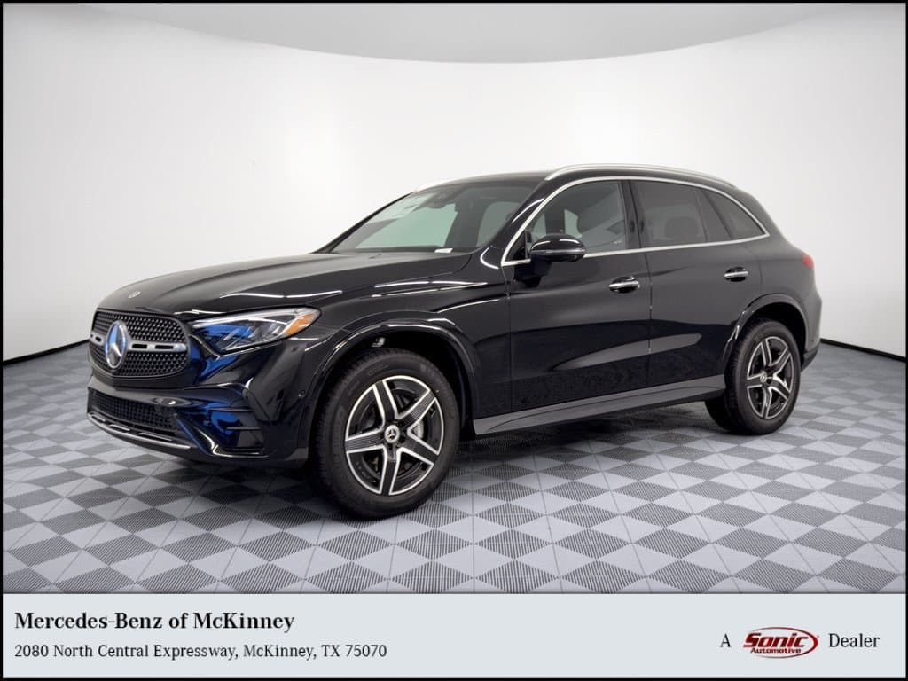 2027 Mercedes-Benz GLC GLC 300 — photo 1 of 32