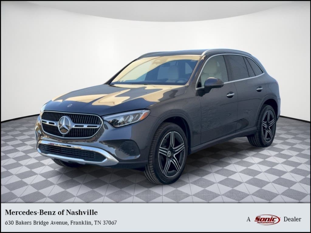 2027 Mercedes-Benz GLC GLC 300 — photo 1 of 35
