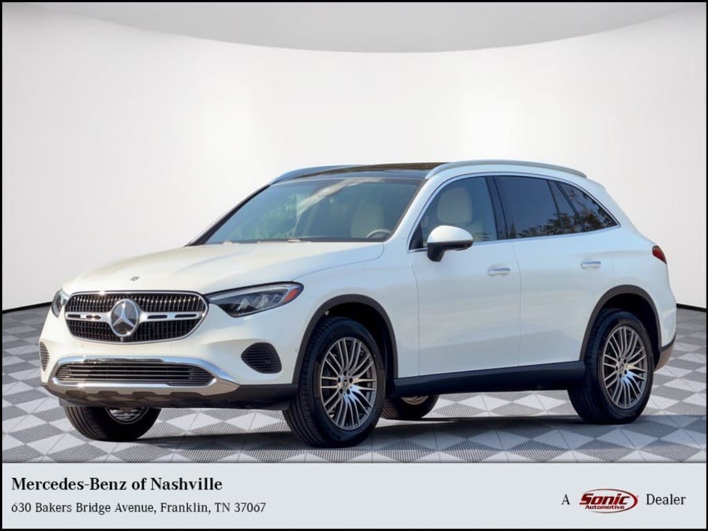2027 Mercedes-Benz GLC GLC 300 — photo 1 of 36