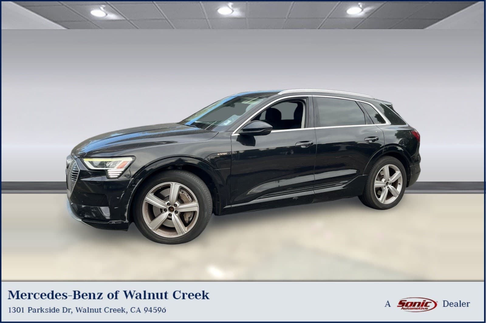 2019 Audi e-tron Premium Plus — photo 1 of 25