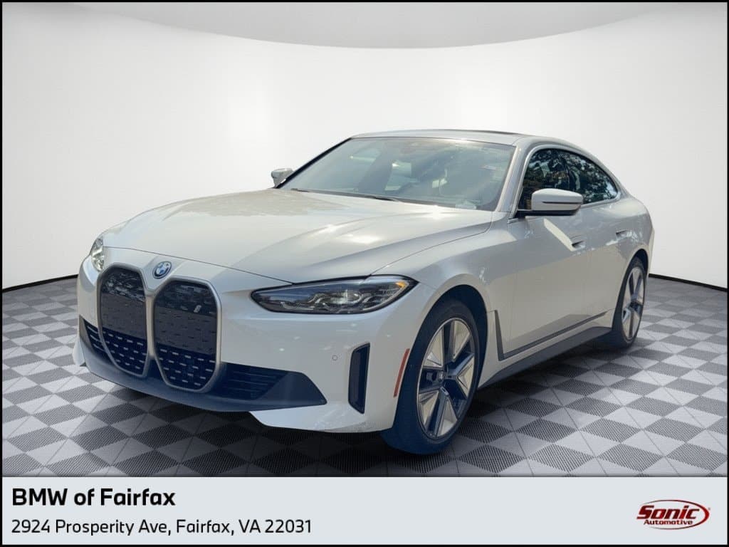 2024 BMW i4 eDrive35 — photo 1 of 31