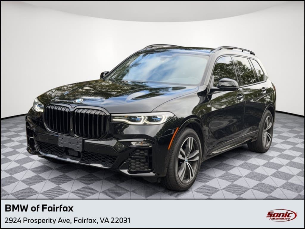2022 BMW X7 M50i — photo 1 of 31