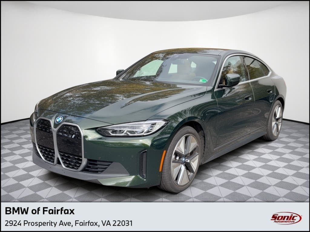 2024 BMW i4 eDrive35 — photo 1 of 31