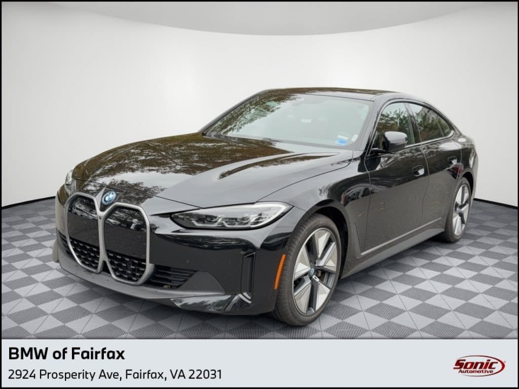 2023 BMW i4 eDrive35 — photo 1 of 30