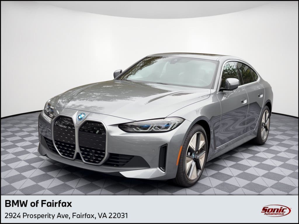 2023 BMW i4 eDrive40 — photo 1 of 31