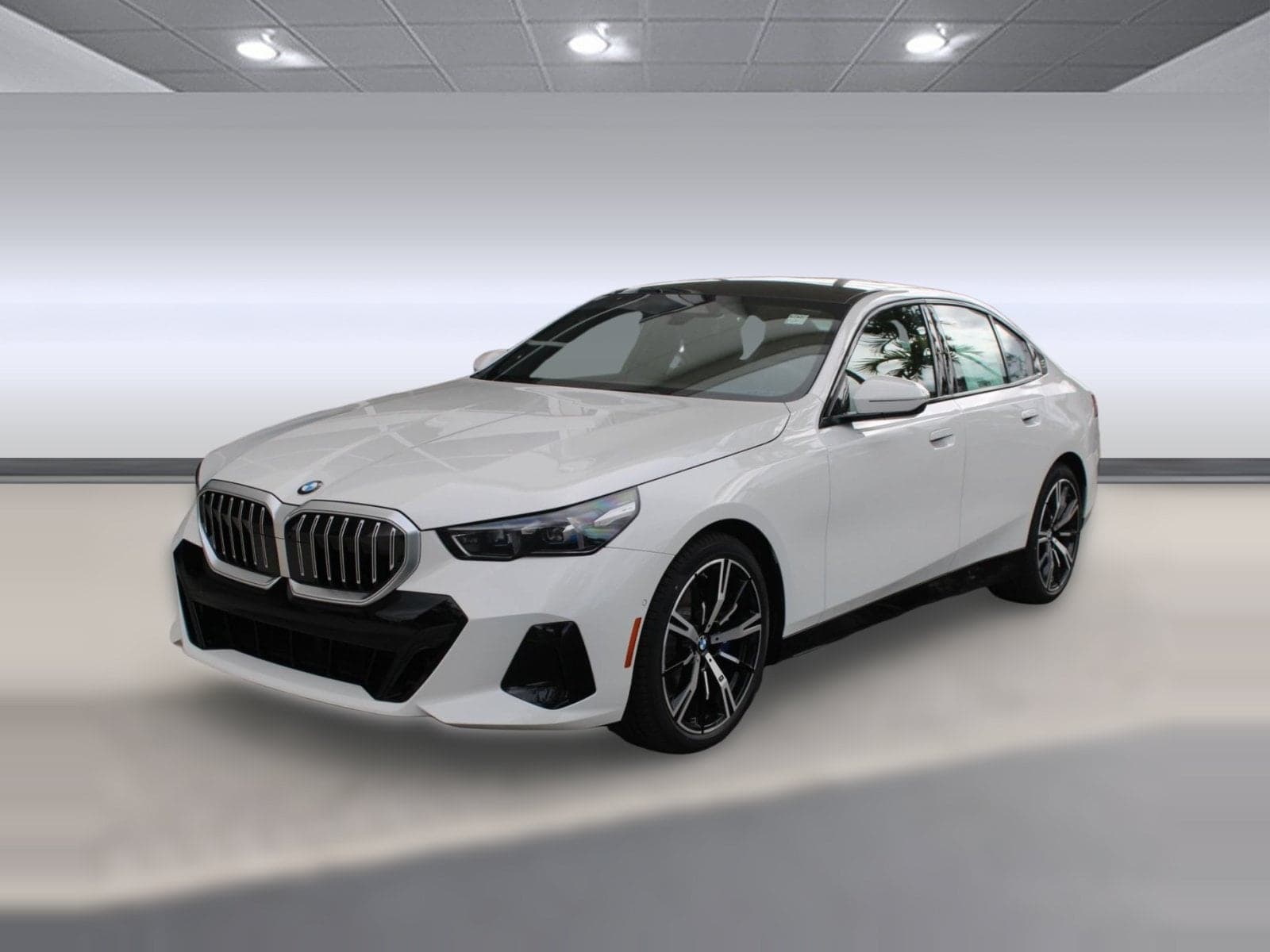 2026 BMW 5 Series 530i — photo 1 of 39