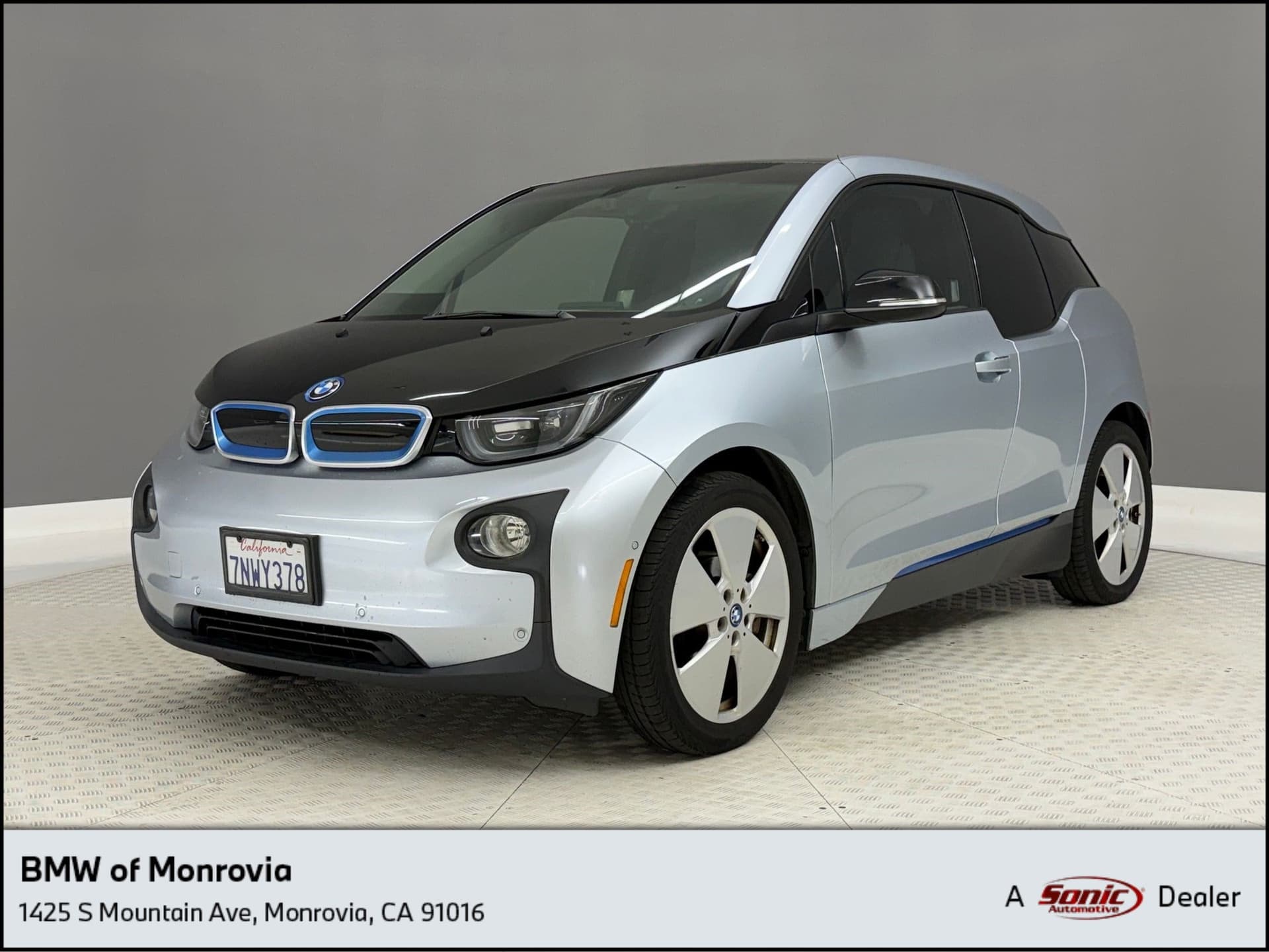 2015 BMW i3 Base — photo 1 of 12