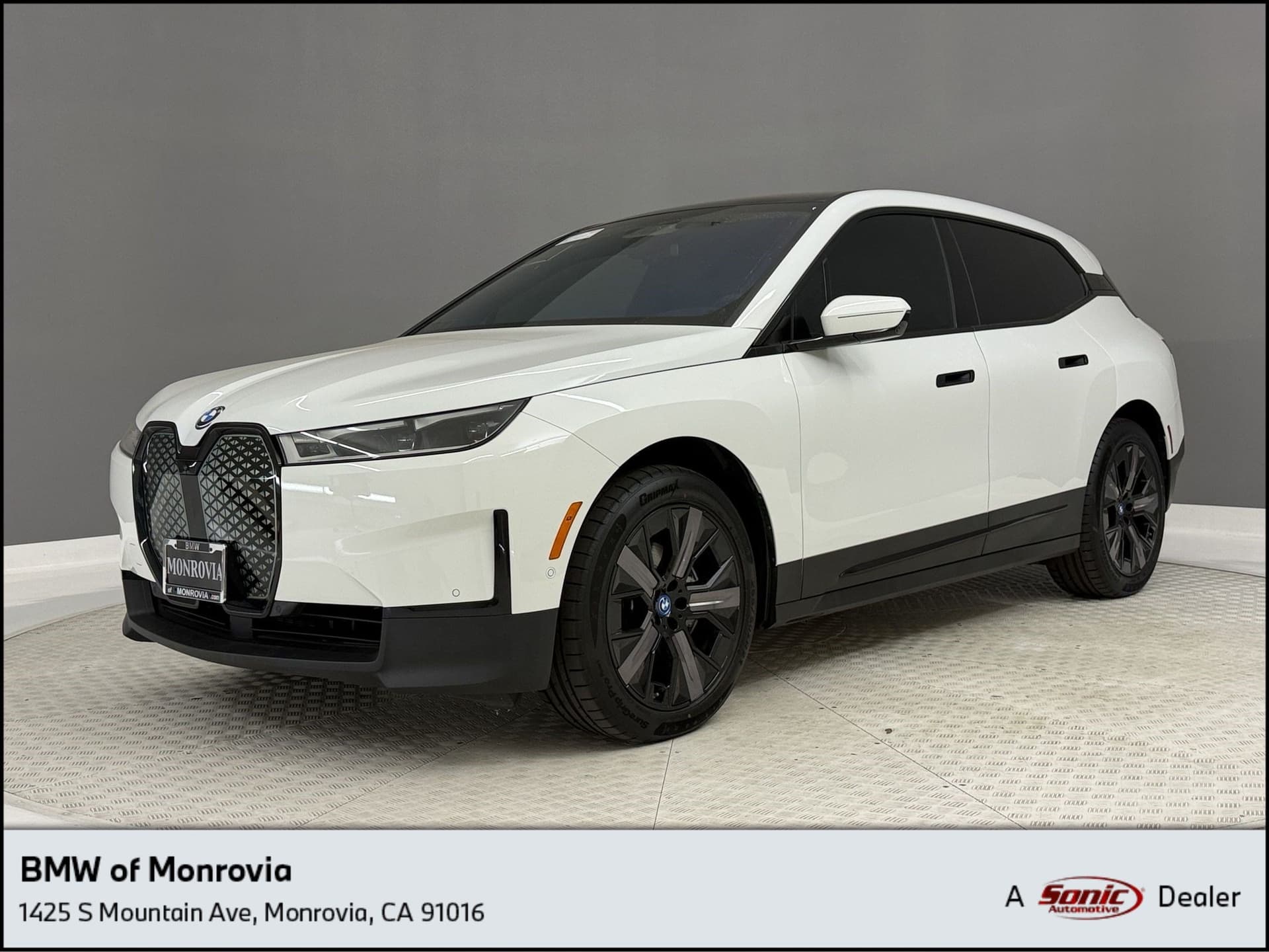 2024 BMW iX xDrive50 — photo 1 of 34