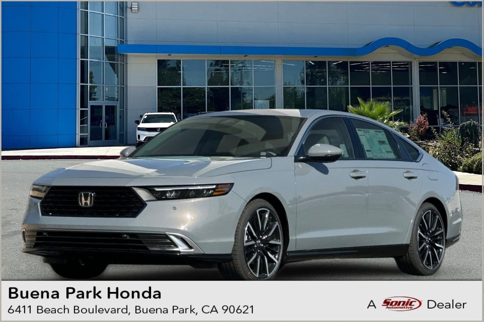 2026 Honda Accord Hybrid Touring — photo 1 of 31