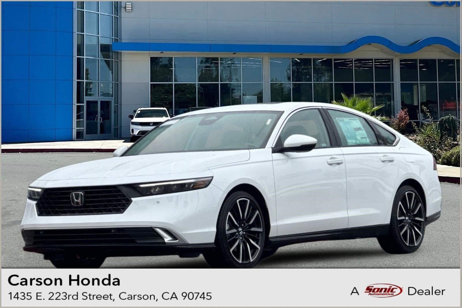 2026 Honda Accord Hybrid Touring — photo 1 of 31