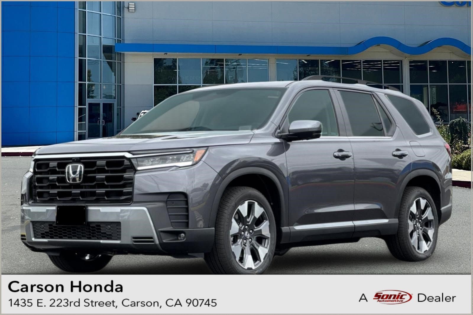 2026 Honda Pilot Touring — photo 1 of 36