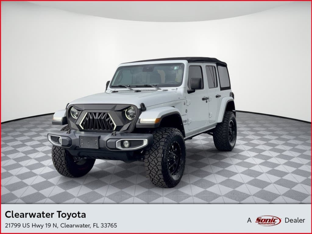 2024 Jeep Wrangler Base — photo 1 of 32