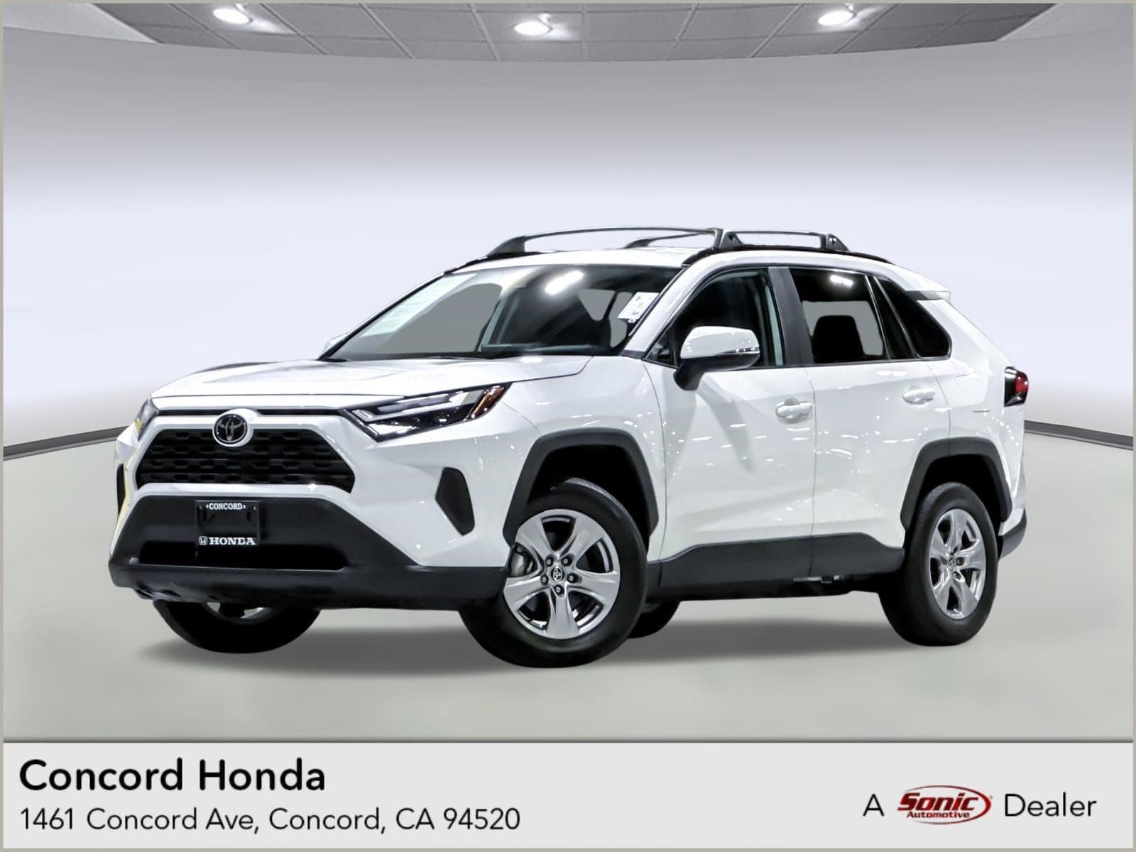 2025 Toyota RAV4 XLE — photo 1 of 34