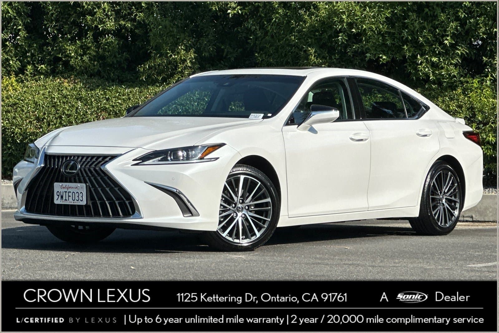 2025 Lexus ES Base — photo 1 of 33