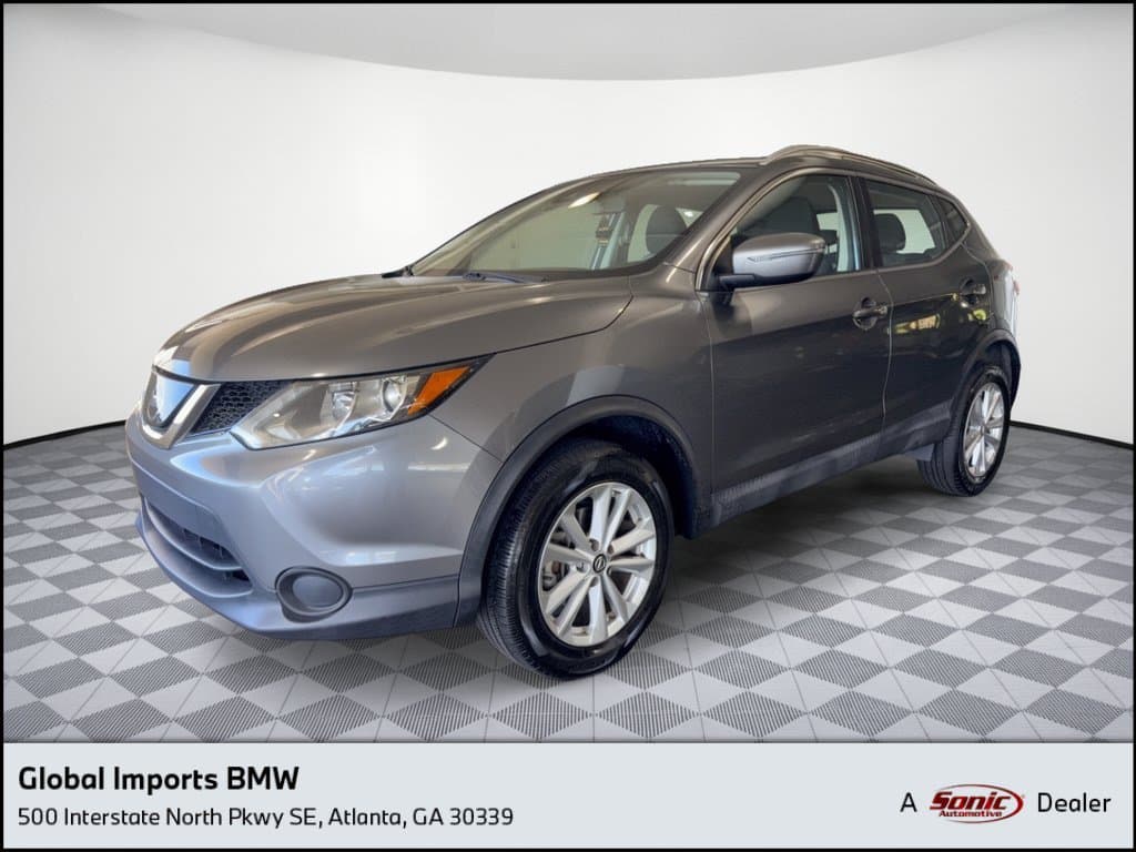 2019 Nissan Rogue Sport SV — photo 1 of 10