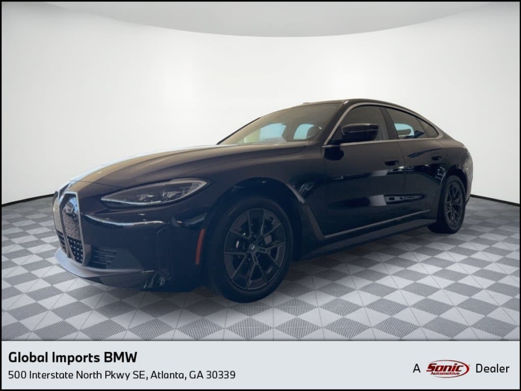 2023 BMW i4 eDrive35 — photo 1 of 10