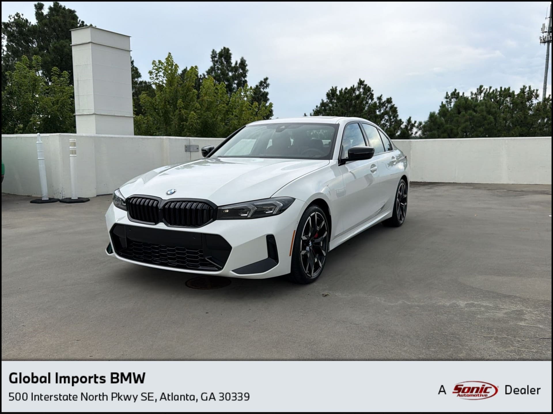 2026 BMW 3 Series 330i — photo 1 of 31