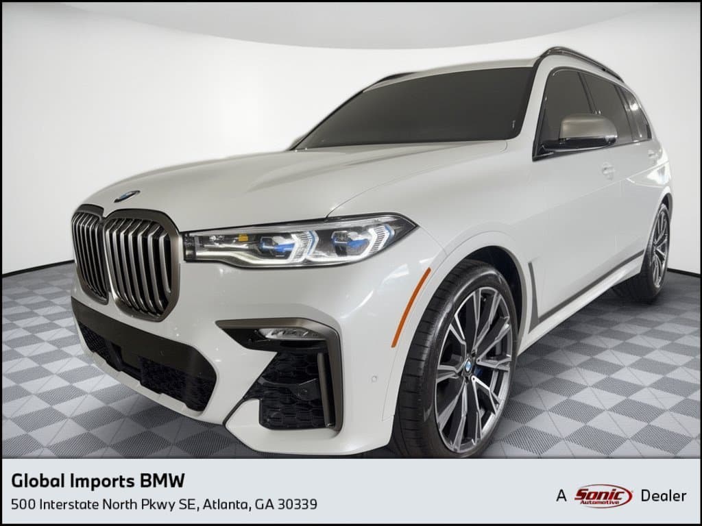 2021 BMW X7 M50i — photo 1 of 10