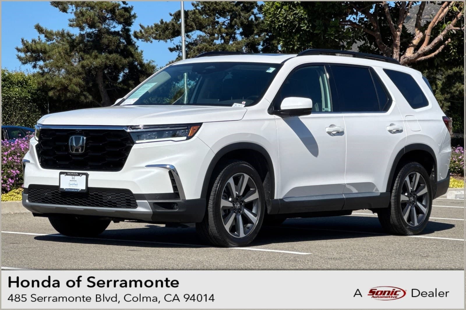 2025 Honda Pilot Elite — photo 1 of 37