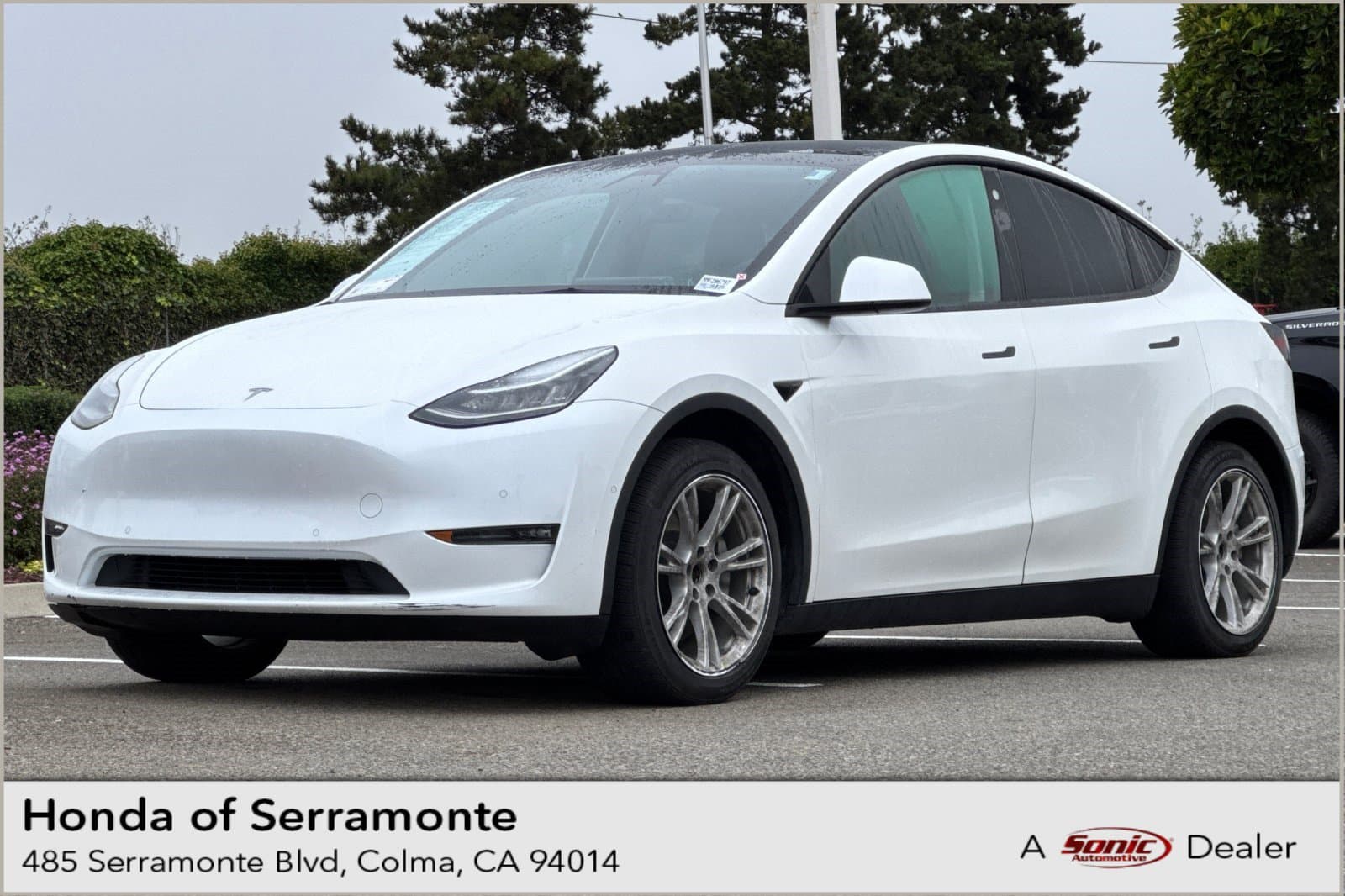 2021 Tesla Model Y Long Range — photo 1 of 35