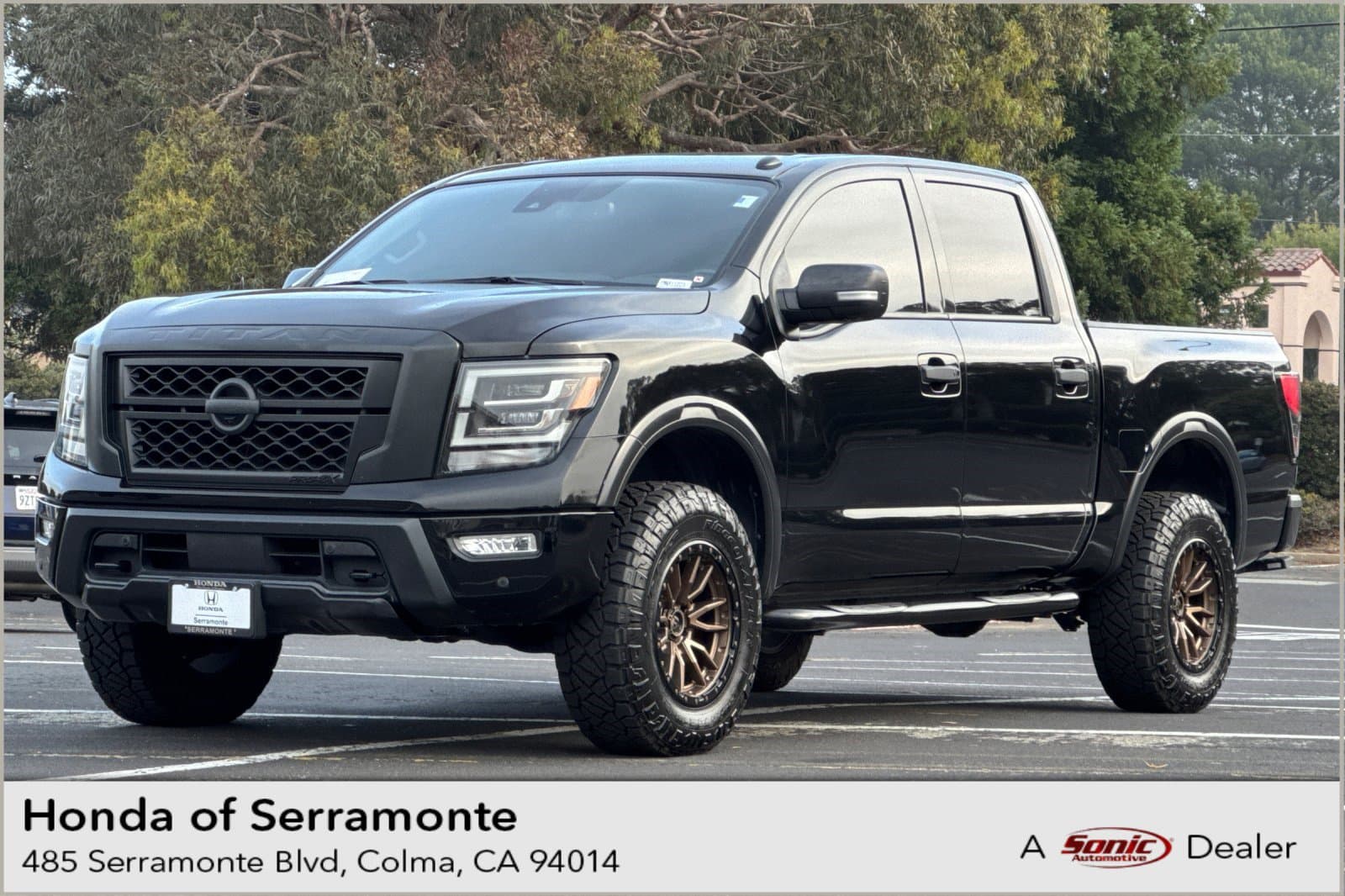 2021 Nissan Titan PRO-4X — photo 1 of 35