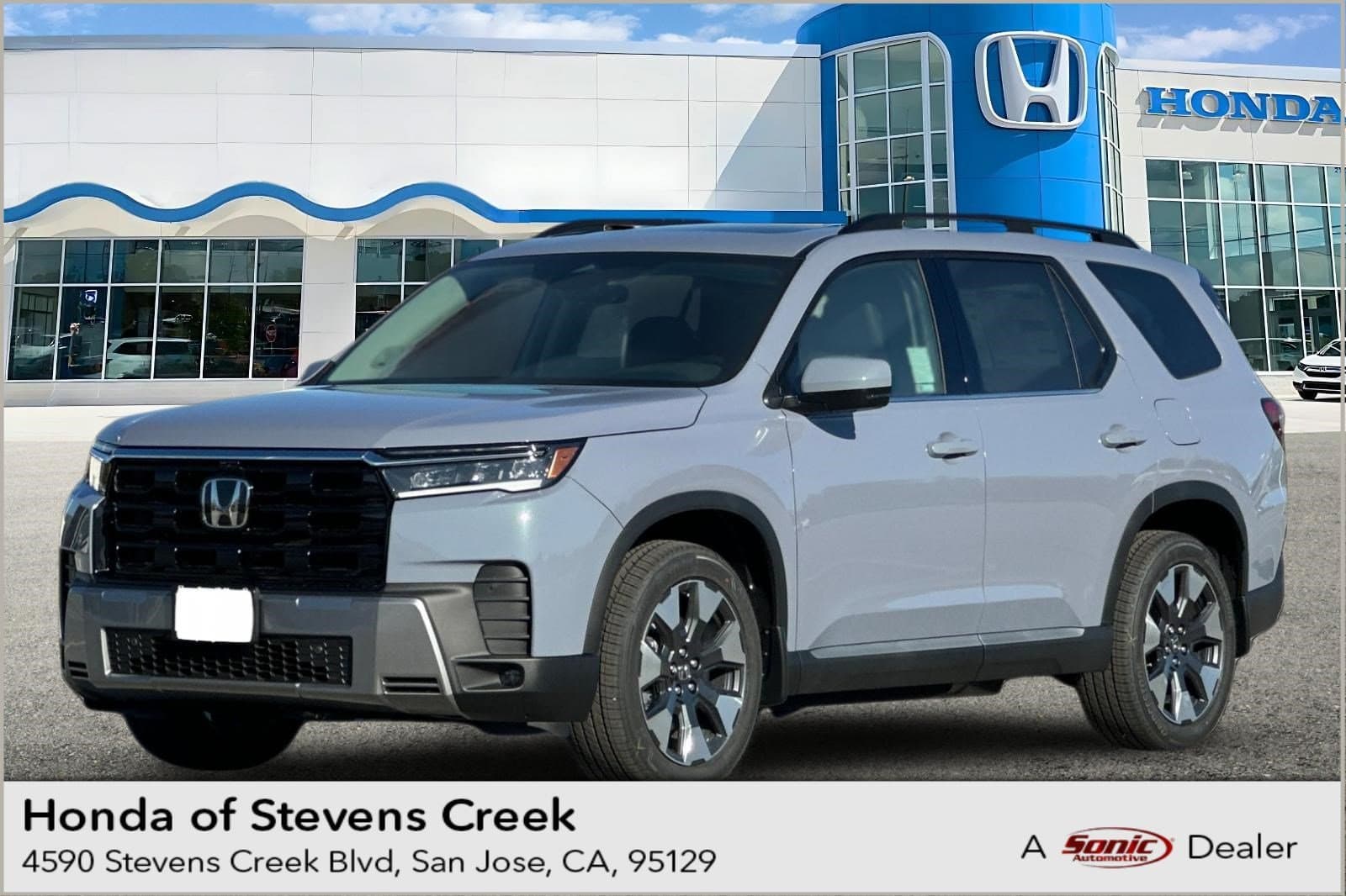 2026 Honda Pilot Touring — photo 1 of 12
