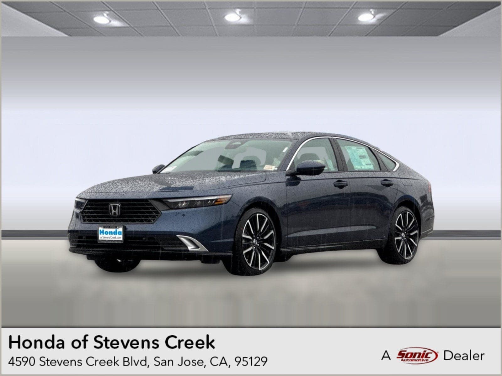 2026 Honda Accord Hybrid Touring — photo 1 of 32