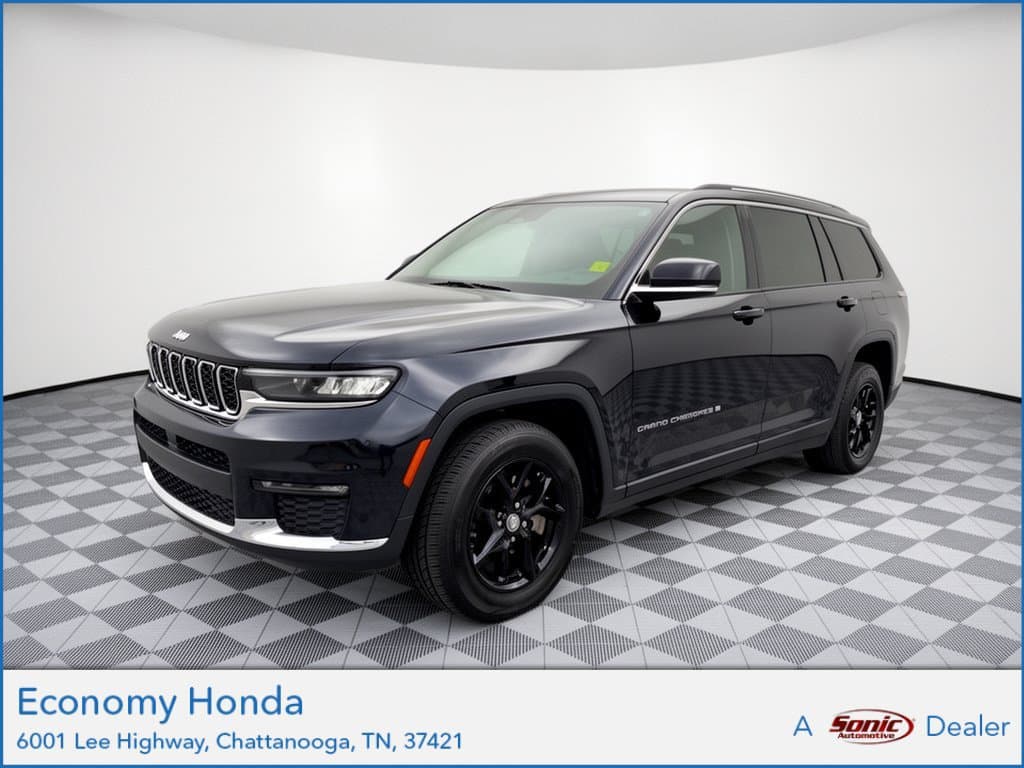 2023 Jeep Grand Cherokee Limited — photo 1 of 10
