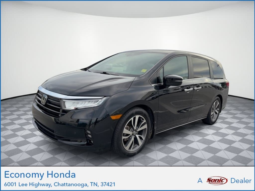2023 Honda Odyssey Touring — photo 1 of 10