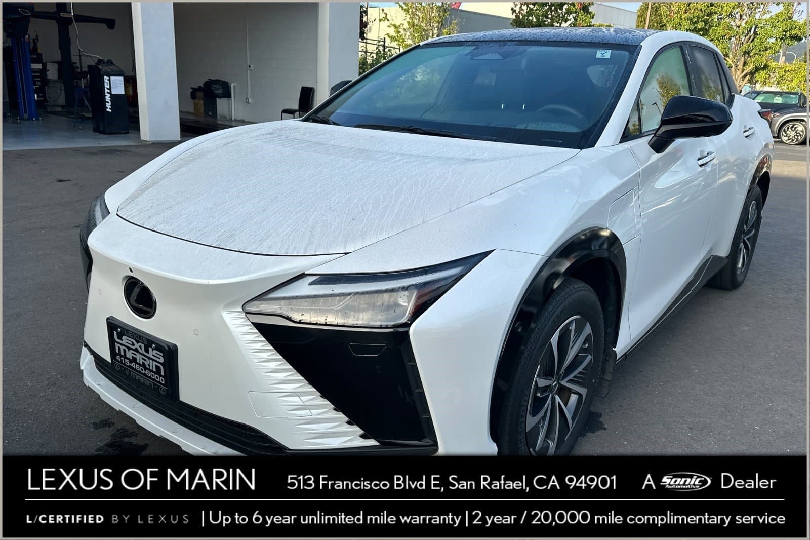 2023 Lexus RZ Base — photo 1 of 3