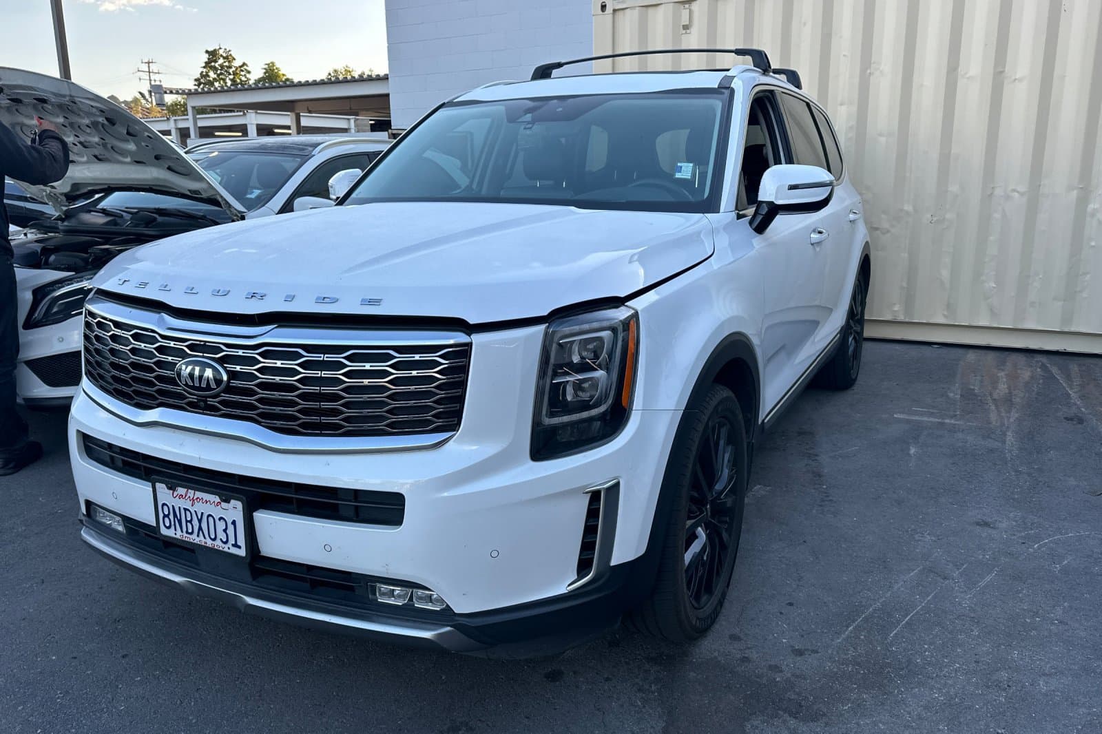 2020 Kia Telluride SX — photo 1 of 3