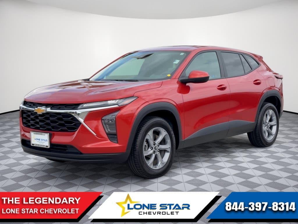 2024 Chevrolet Trax LS — photo 1 of 30
