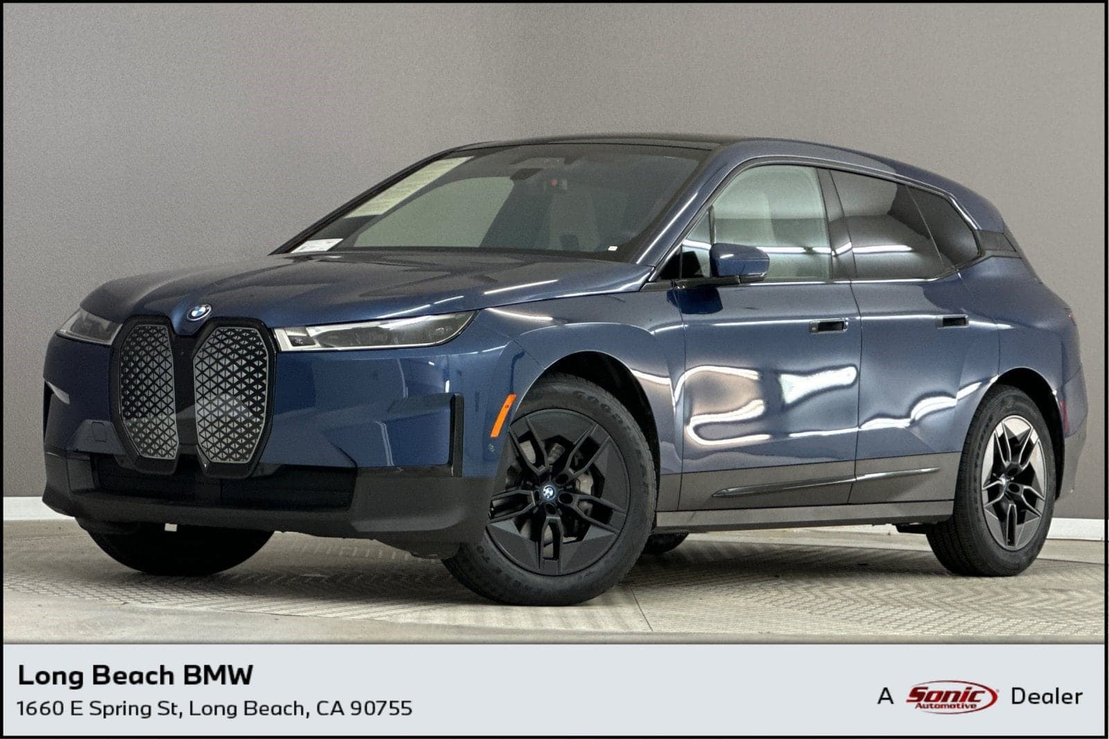 2024 BMW iX xDrive50 — photo 1 of 36