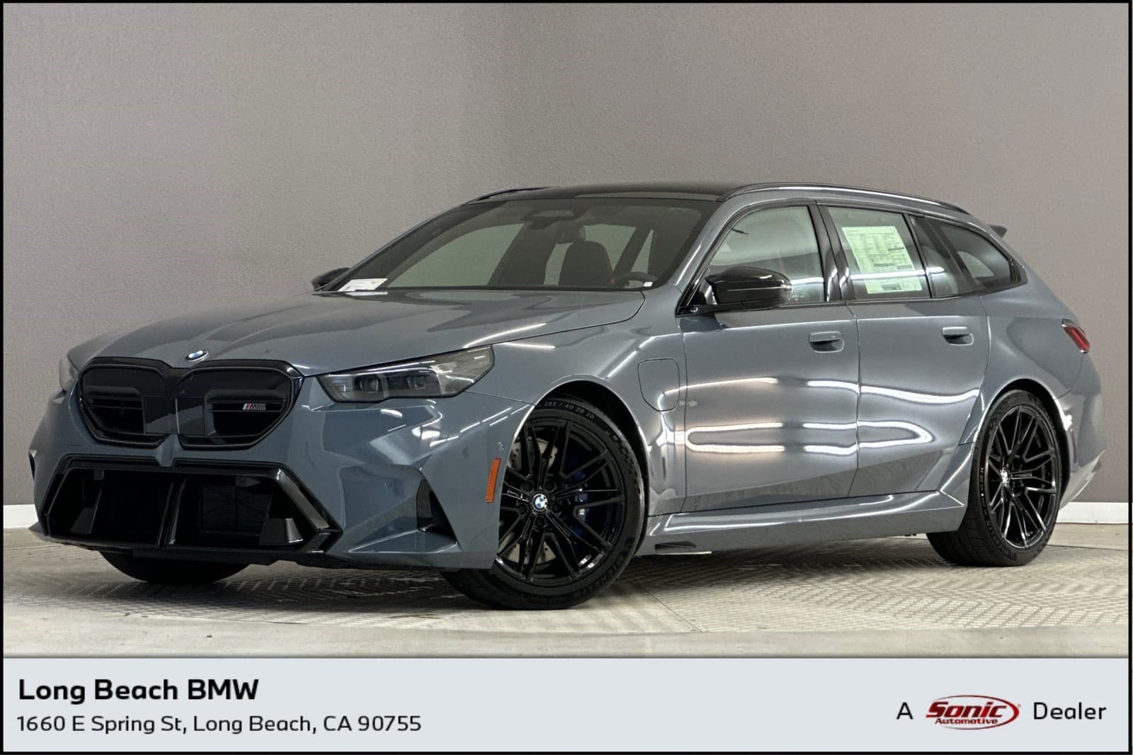 2027 BMW M5 Base — photo 1 of 44