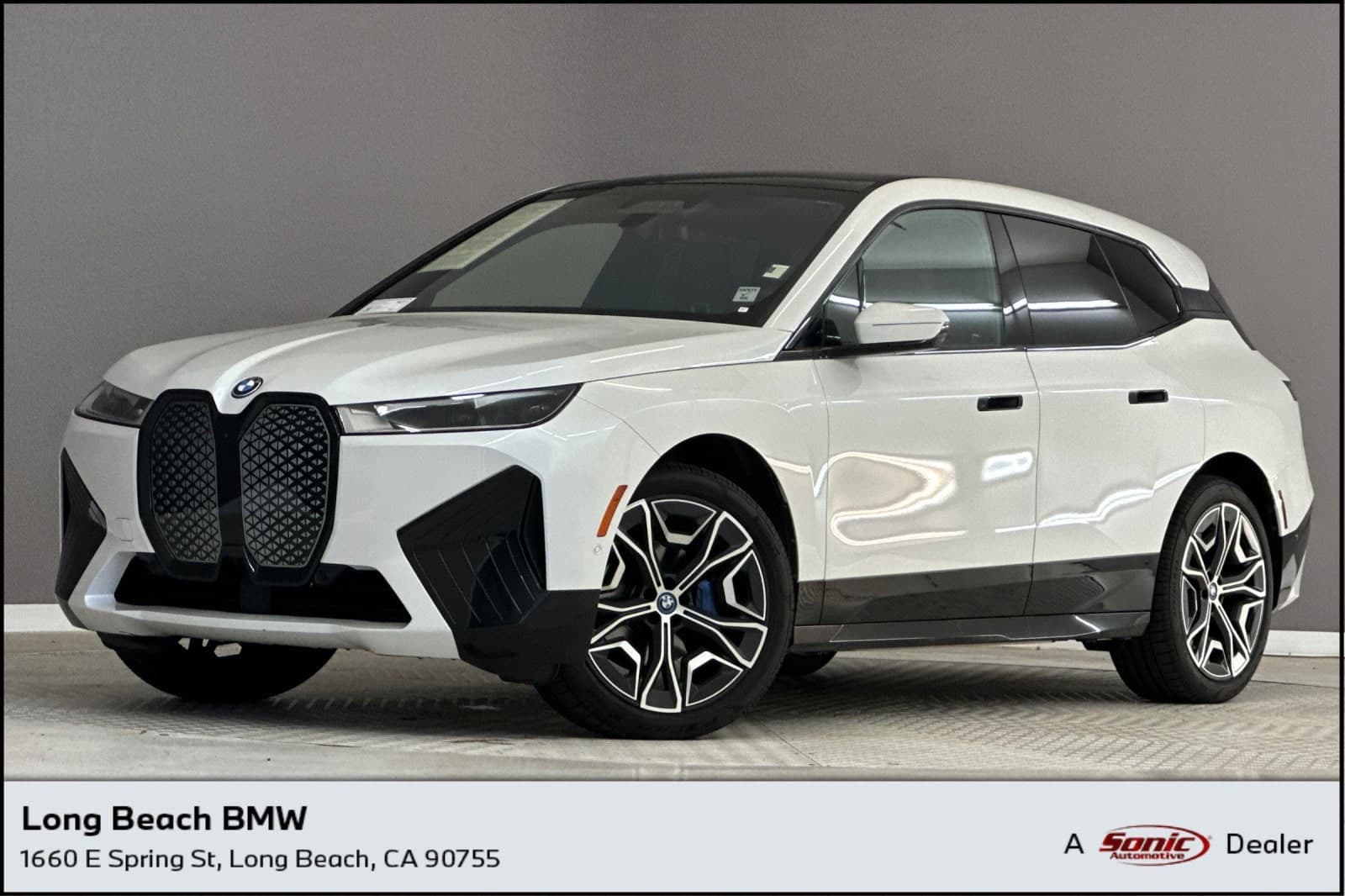 2024 BMW iX xDrive50 — photo 1 of 36