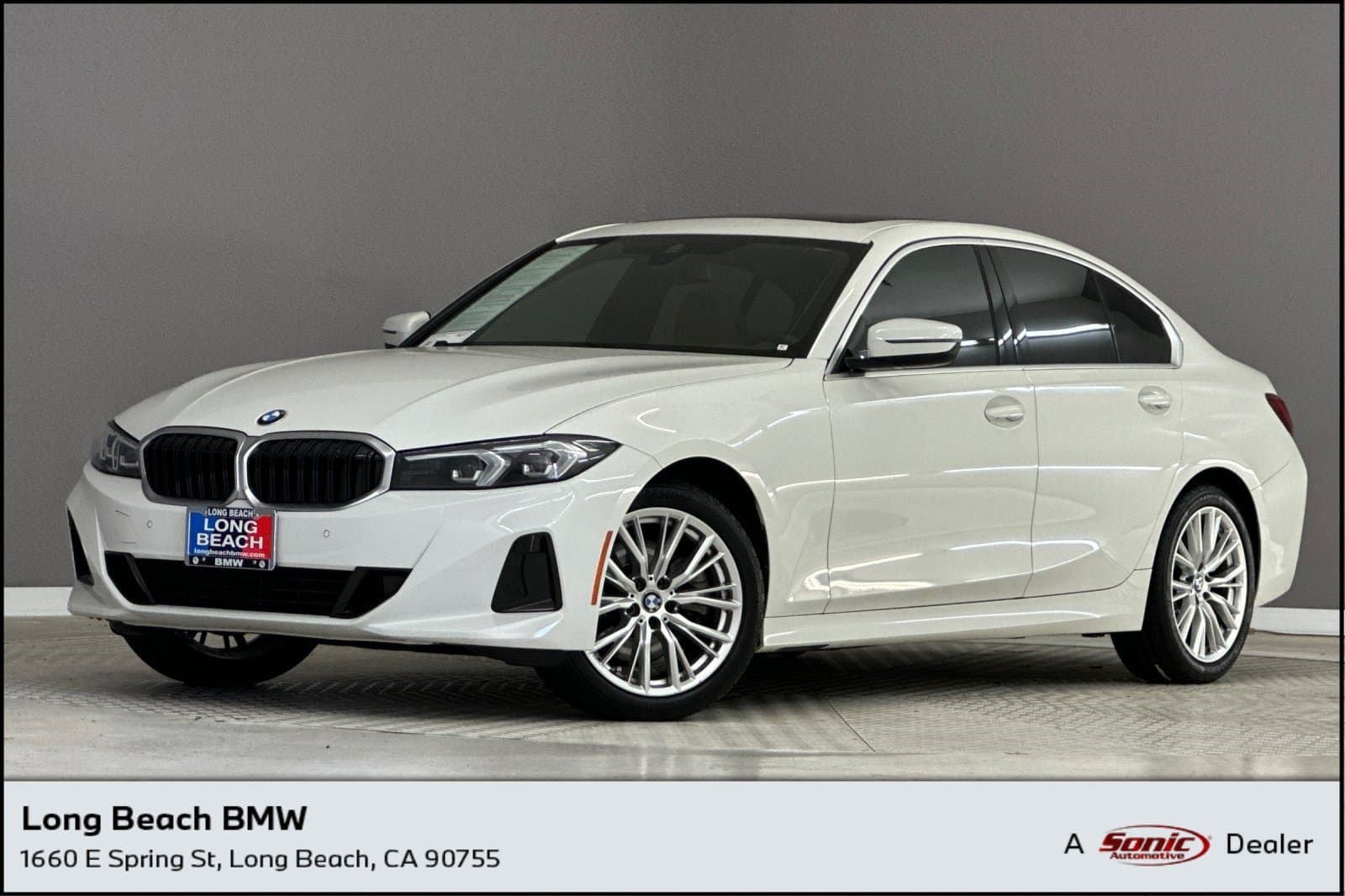 2024 BMW 3 Series 330i — photo 1 of 34