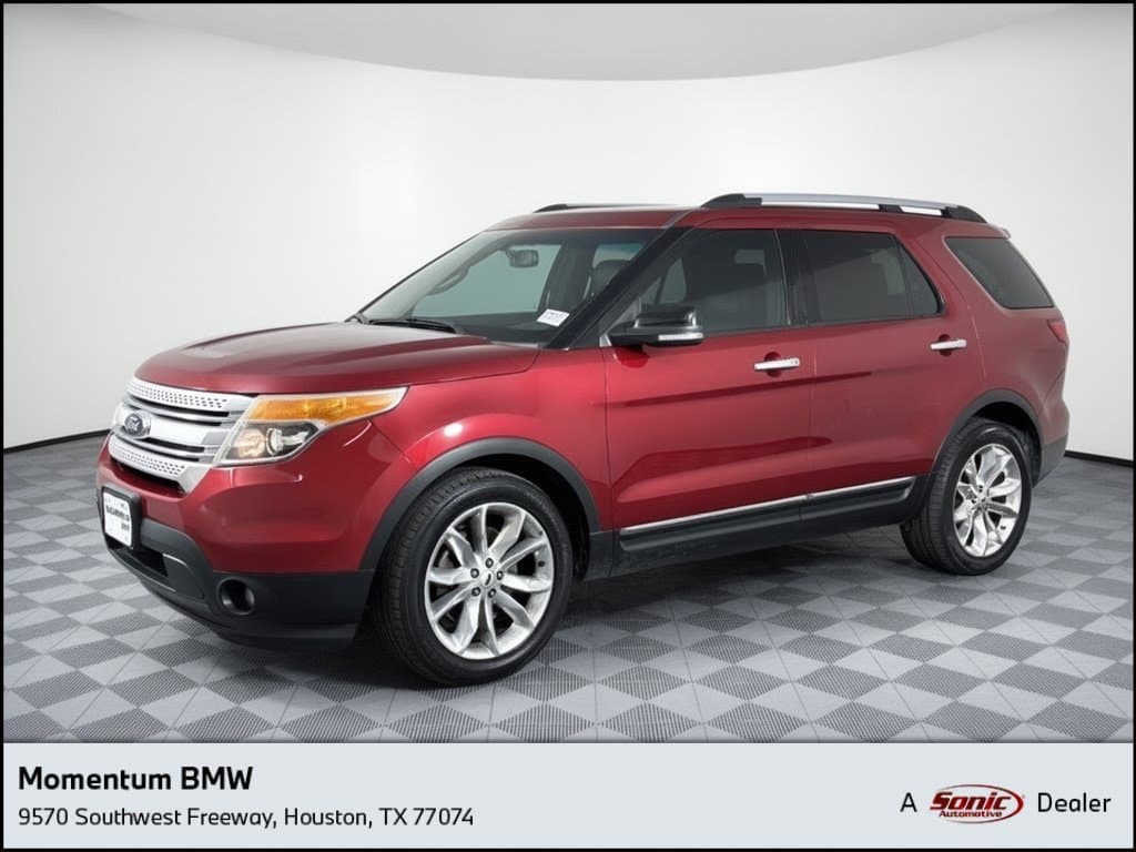 2015 Ford Explorer XLT — photo 1 of 32