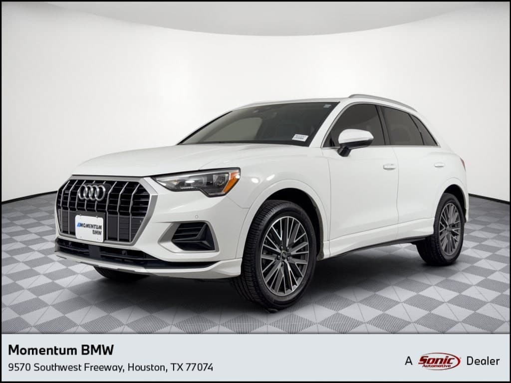 2022 Audi Q3 Base — photo 1 of 31
