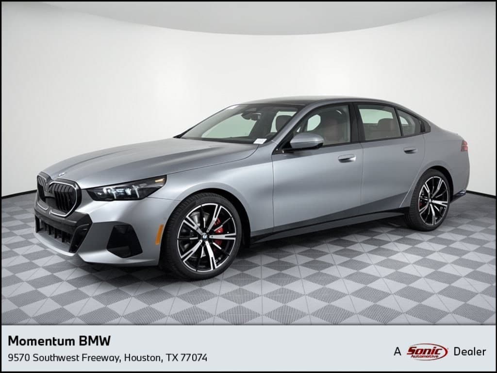 2027 BMW 5 Series 540i xDrive — photo 1 of 31