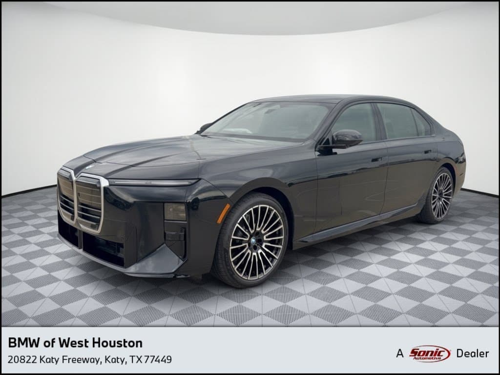 2027 BMW i7 50 xDrive — photo 1 of 30