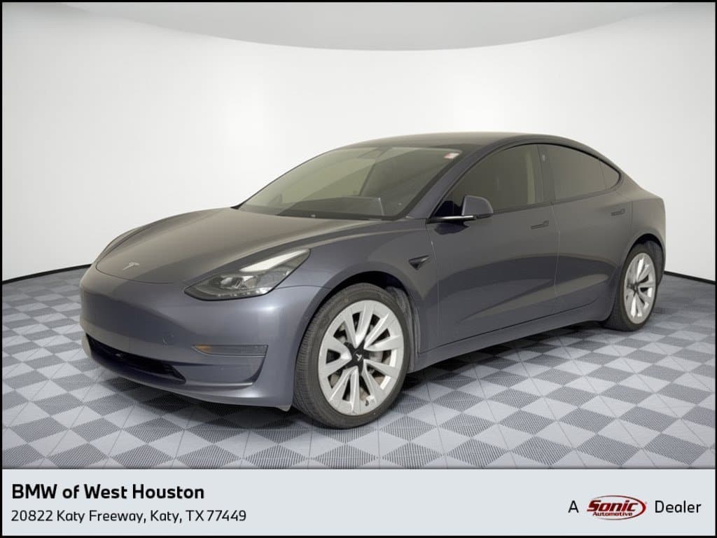2023 Tesla Model 3 Base — photo 1 of 30