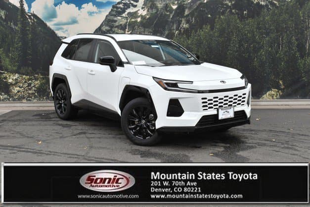 2026 Toyota RAV4 Plug-In Hybrid SE — photo 1 of 39